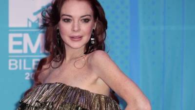 Lindsay Lohan se niega a devolver el dinero a la editorial HarperCollins.