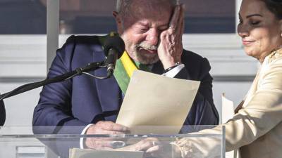 El izquierdista <b>Luiz Inácio Lula da Silva</b> regresó el domingo por tercera vez al poder en Brasil.