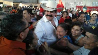 El expresidente Zelaya anoche en Choloma.