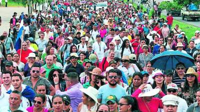 El pueblo hondureño tendrá un nuevo presidente y será la primera mujer mandataria.