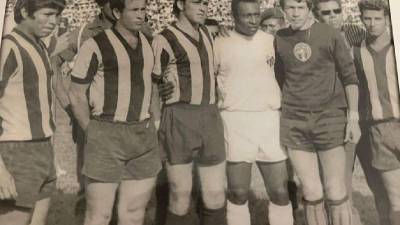 El histórico defensor y capitán del Real España recordó el día en que el conjunto catedrático se midió al mítico Santos de Brasil.