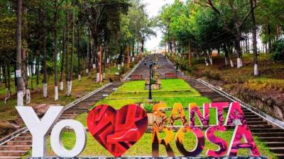 Santa Rosa de Copán, ciudad ubicada en el occidente de Honduras, ofrece actividades, bebidas, sitios históricos y espacios naturales para disfrutar. Durante el Feriado Morazánico 2026, sus visitantes pueden recorrer estos lugares y conocer más de cerca los atractivos de la zona para disfrutar en familia.
