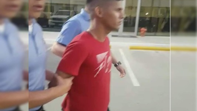 El sospechoso responde al nombre de Norman Alonso Mondragón.