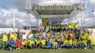 Cementos Argos realiza este evento cada año para rendir homenaje a estos trabajadores de la industria de la construcción.