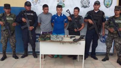 Los dos salvadoreños fueron capturados ayer.