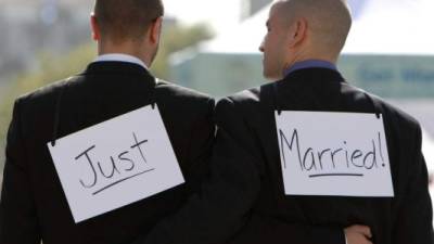 Irlanda aprobó en un referéndum las bodas entre homosexuales.