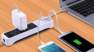 Hubo una época en la que el tiempo de duración de una batería se media en semanas y no en horas como hoy en día. Puesto que gran parte del consumo energético de nuestros teléfonos inteligentes corre por cuenta de las aplicaciones que descargamos, conviene conocer aquellas que más rápidamente nos pueden dejar sin carga cuando más la necesitamos. Estas son las campeonas del alto consumo de energía.