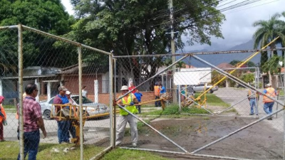 Los portones fueron retirados la mañana de este miércoles.