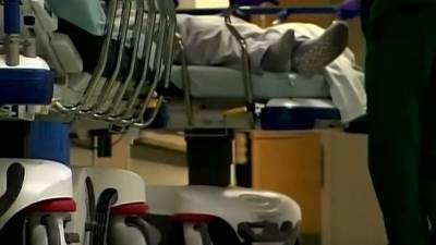 Organizaciones defensoras de derechos humanos han expresado su preocupación ante el creciente número de inmigrantes bajo custodia del Servicio de Inmigración y Control de Aduanas (ICE) que están siendo trasladados a hospitales en el condado de San Diego.