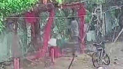 Captura de pantalla del video donde muere el hombre en La Ceiba.