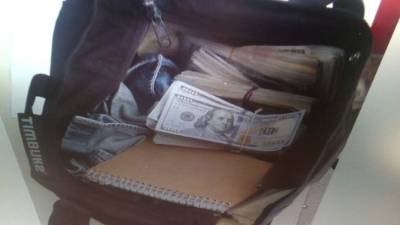 La maleta en la que la ciudadana francesa pretendía sacar los 63 mil dólares que llevaba consigo.
