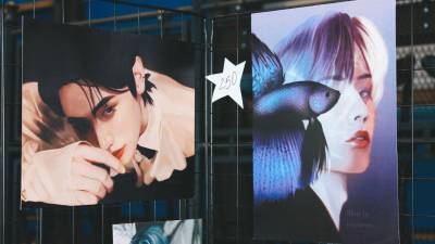 Los seguidores de BTS alrededor del mundo tendrán una nueva forma de acompañar el esperado regreso del grupo surcoreano. Los dos primeros conciertos de su gira mundial BTS World Tour “Arirang” serán transmitidos en vivo en salas de cine en abril de 2026, permitiendo que el ARMY viva la experiencia en pantalla grande sin importar la distancia.