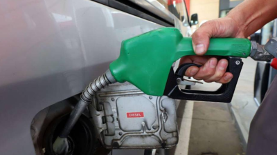 Los combustibles registran rebajas a partir del lunes en el mercado nacional.