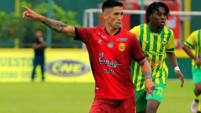 El argentino Juan Vieyra marcó un golazo en su debut con el Real España, que igualó a dos contra el Parrillas One en partido amistoso.