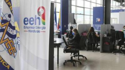 Los trabajadores del consorcio honduro-colombiano recibieron en sus correos electrónicos la notificación de terminación de contrato y el nuevo convenio para laborar con la recién creada unidad dentro de la estatal.