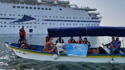 El Magellan es un crucero de 9 cubiertas, de 726 pies de eslora y 92 pies de manga y más de 700 cabinas. Foto: Twitter