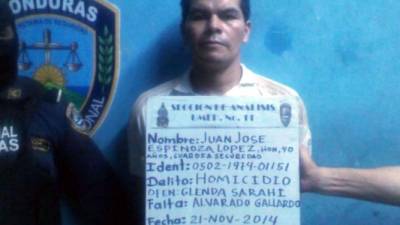 Juan José Espinoza supuestamente disparó a Glenda Alvarado en la farmacia Santa Antonio de El Progreso, Yoro.