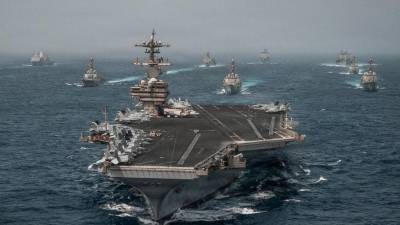 Buques de guerra de la Armada de EE.UU. desplegados en Medio Oriente, tras anunciar que reimpusieron este martes el bloqueo naval a Irán en el estrecho de Ormuz.