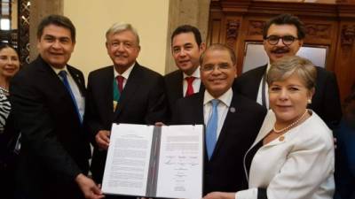 Los mandatarios de Centroamérica y México firmaron el nuevo Plan de Desarrollo Integral para atender el fenómeno migratorio.