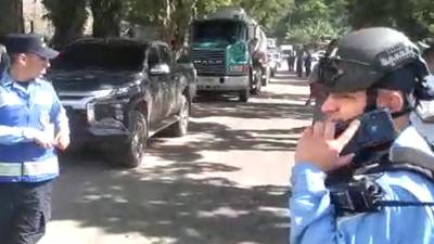 La carretera fue bloqueada por empleado de Corporación Dinant.