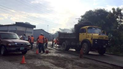 Los operativos de bacheo se desarrollarán durante todo el día en el sector El Carmen.