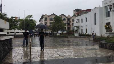 Vientos y lluvias leves hay este lunes en San Pedro Sula.