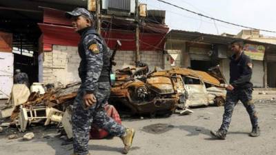 Las autoridades inspeccionan la zona.