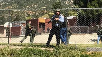 La policía de San Bernardino reporta que la situación ya se encuentra bajo control.