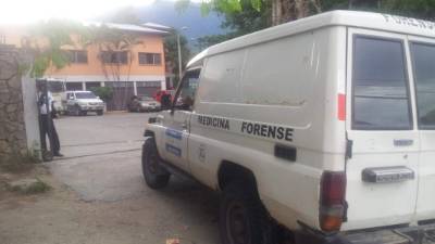 Los cadáveres fueron ingresados ayer a la morgue.