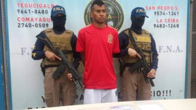 Douglas Onán Martínez (18) cobraba bajo amenaza de 2,000 a 6,000 lempira, según la FNA.