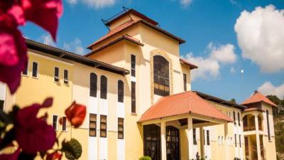 Western International School se erige como una institución educativa que cumple los más altos estándares internacionales, formando a los próximos líderes de Honduras.