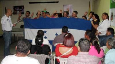 La juramentación de tres directivas de patronatos.