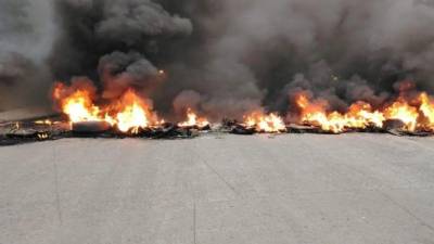 Protesta de Libre bloquea carretera hacia Olancho.