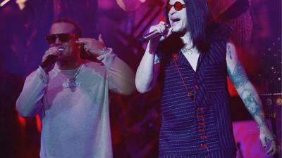 Elvis Crespo fue reconocido en octubre de 2025, con el Premio Billboard Salón de la Fama.