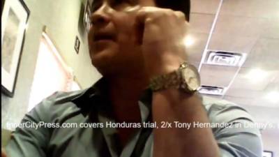 Captura de pantalla del video presentado por la Fiscalía de la reunión de Tony Hernández con El Cachiro.