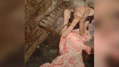 Doña María Dolores Alvarado fue encontrada encadenada de sus manos, en condiciones inhumanas.