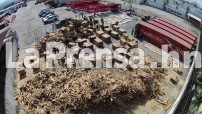 Una imagen panorámica de la droga decomisada en la Empresa Nacional Portuario de Honduras.