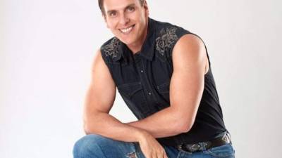 Xavier Ortiz Ramírez fue un actor, cantante, modelo, productor y presentador de televisión mexicano.