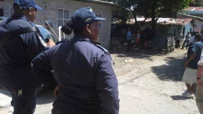 La víctima, identificada como Omaro Fúnez (19), fue asesinado a balazos en la colonia Cánada.