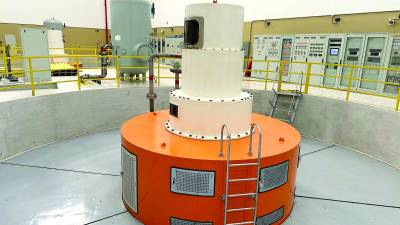 <b>Una turbina de Patuca III, la última inversión estatal en energía hídrica. Foto: EFE</b>