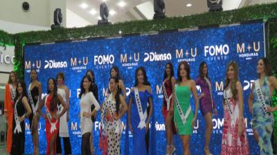 Las candidatas a Miss Honduras Universe 2024 embellecieron el centro de la Plaza Pedregal, donde Diunsa las presentó entre aplausos y gritos eufóricos.