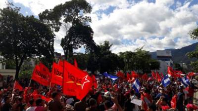 Los sampedranos salieron a marchan rechazando los resultados del TSE.