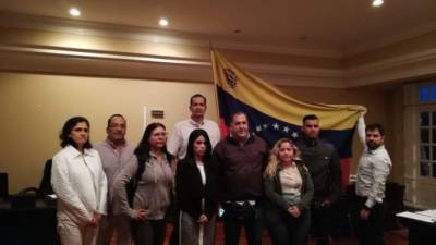 María Faría, la embajadora venezolana y varios diplomáticos designados en Costa Rica por Juan Guaidó. Foto: Twitter.