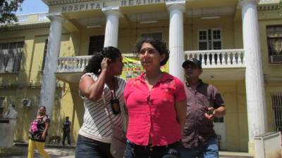 Adriana Sánchez (30) fue llevada al Hospital del Sur para que le diera pecho a la bebé, quien se encuentra en estado crítico.