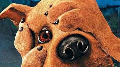 La plataforma Netflix reveló el primer vistazo de Scooby-Doo: Origins, una nueva serie en acción real que reimagina el origen de la icónica pandilla de Misterios Inc., creada por William Hanna y Joseph Barbera.