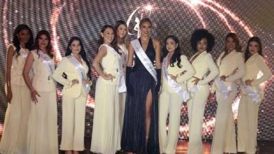 Después de 18 años de ausencia, la capital hondureña recuperó su plataforma de representación con el lanzamiento oficial de Miss Universo Tegucigalpa 2026, celebrado en la histórica Nave Carías, hoy convertida en el Centro Cultural Libertad. La gala final se celebrará el próximo 21 de junio en el Country Club, donde Tegucigalpa elegirá a su nueva representante rumbo a Miss Universe Puerto Rico 2026.