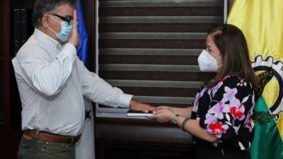 Rolando Contreras es juramentado como alcalde de San Pedro Sula.