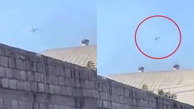 Imagen del avión perdiendo altura.