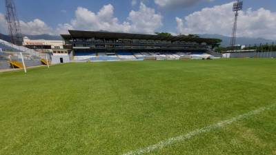 El edil sampedrano mencionó la fecha de cierre que tendrá el Estadio Morazán por remozar la grama del recinto.