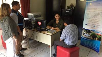 Servicio. Personal del CAI dan información y atienden a diario.